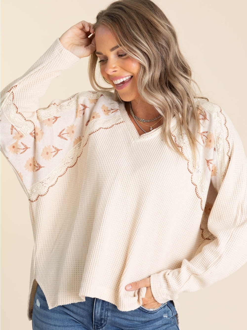 DAVI & DANI | NWT Cream Waffle Knit V-Neck Top with Floral Sleeve Trim Sz S